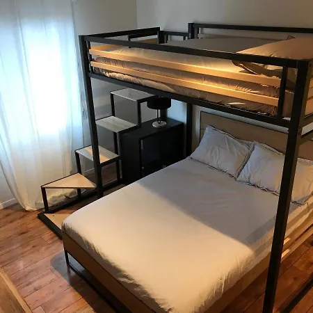 A 150m Rer Val D'europe. Disney/paris * Montévrain