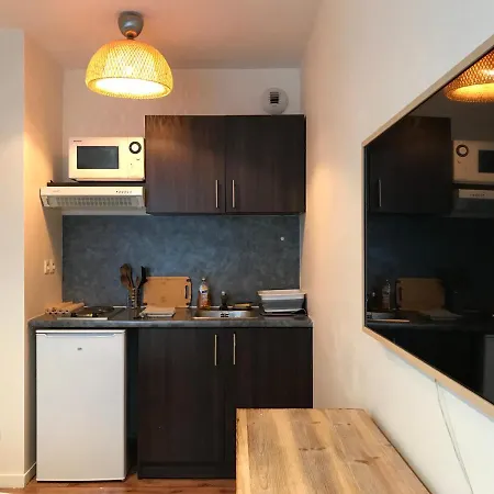 A 150m Rer Val D'europe. Disney/paris * Montévrain